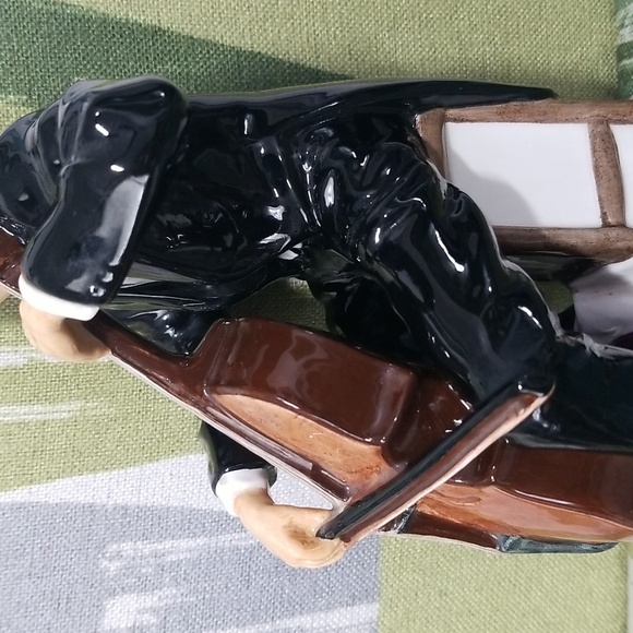 🎶Rare Royal Doulton Cellist Figurine In Excellent Condition🎶Made In England - Picture 8 of 17